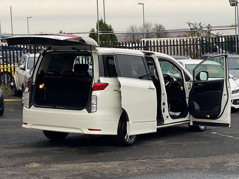 Nissan Elgrand E52 2.5 HIGHWAY STAR AUTOMATIC 7 SEATER 0dr  2024