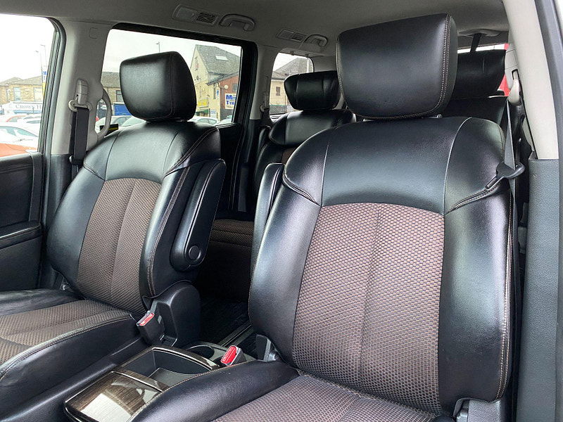 Nissan Elgrand E52 2.5 HIGHWAY STAR AUTOMATIC 7 SEATER 0dr  2024