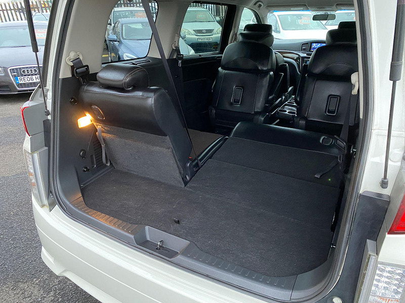 Nissan Elgrand E52 2.5 HIGHWAY STAR AUTOMATIC 7 SEATER 0dr  2024