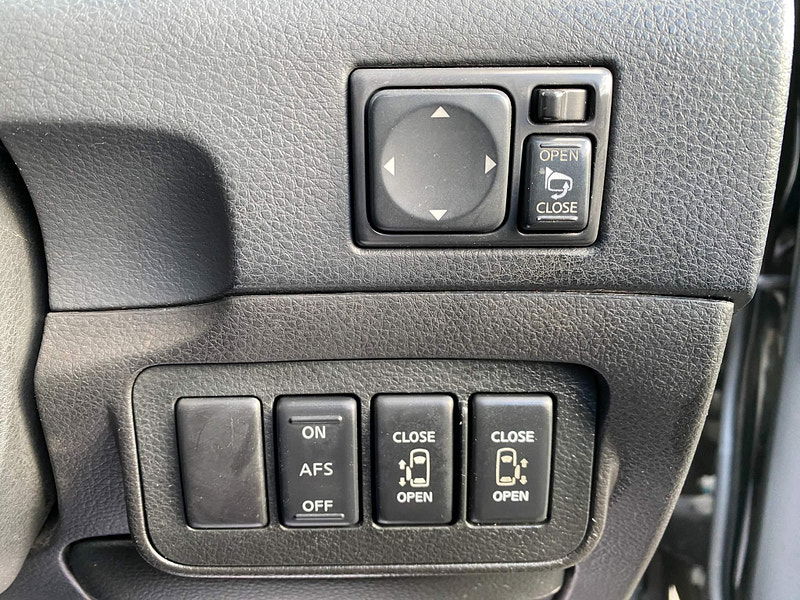 Nissan Elgrand NISSAN ELGRAND HIGHWAY STAR 8 SEATS 0dr  2008