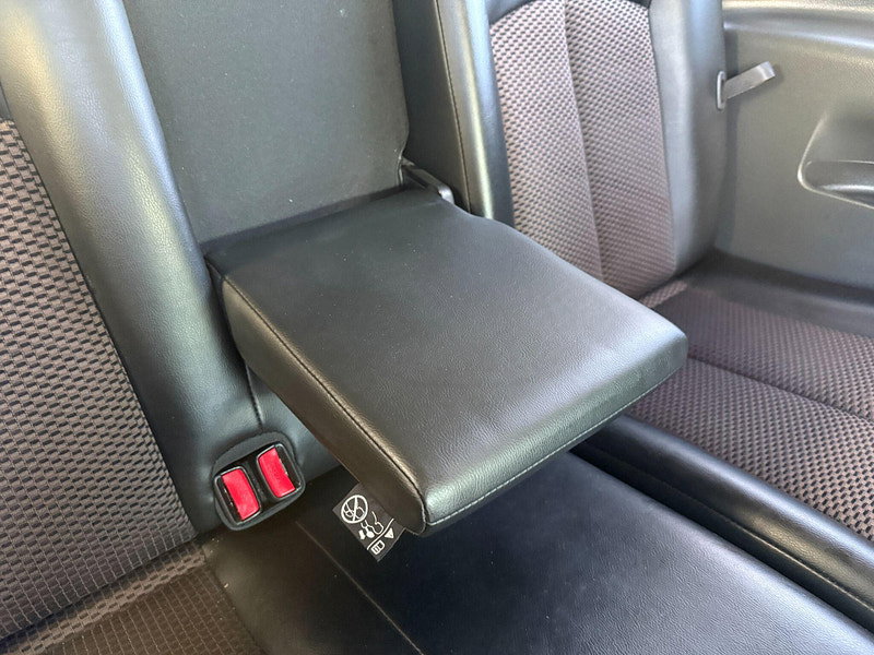 Nissan Elgrand E52 HIGHWAY STAR 2.5 - 7 SEATS 5dr Automatic 2013