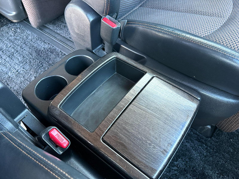 Nissan Elgrand E52 HIGHWAY STAR 2.5 - 7 SEATS 5dr Automatic 2013