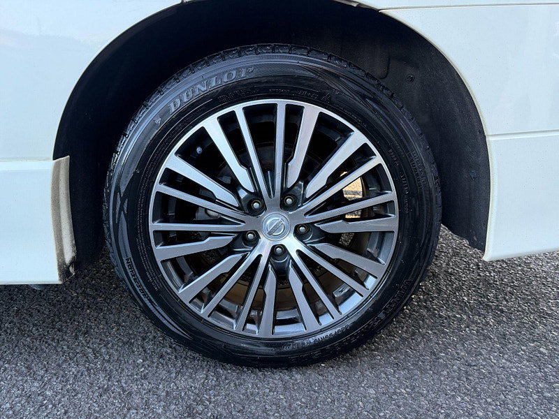 Nissan Elgrand E52 HIGHWAY STAR 2.5 - 7 SEATS 5dr Automatic 2013