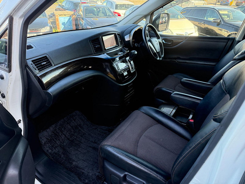 Nissan Elgrand E52 HIGHWAY STAR 2.5 - 7 SEATS 5dr Automatic 2013