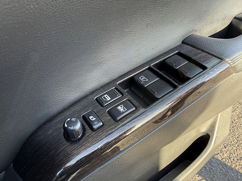 Nissan Elgrand E52 HIGHWAY STAR 2.5 - 7 SEATS 5dr Automatic 2013