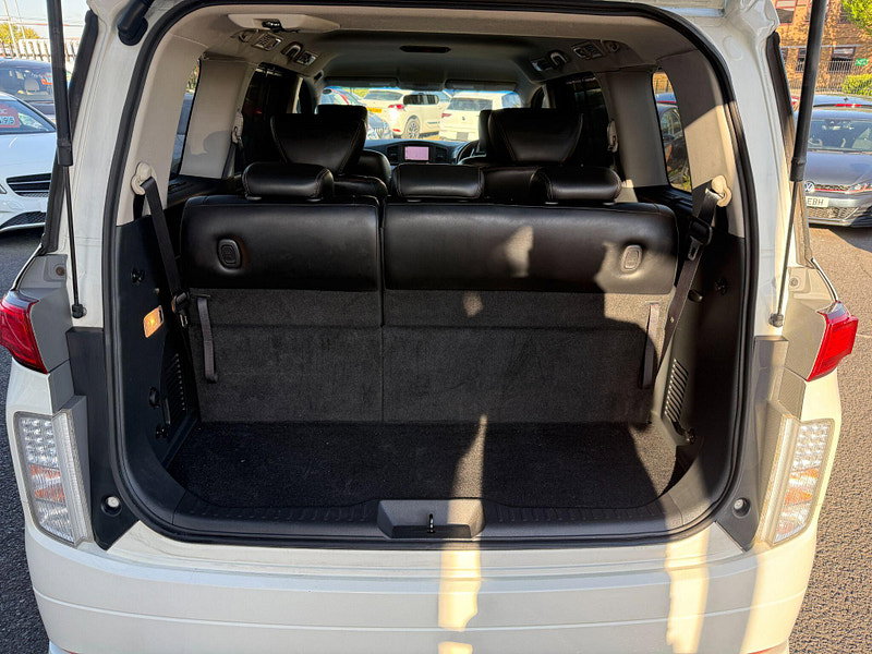 Nissan Elgrand E52 HIGHWAY STAR 2.5 - 7 SEATS 5dr Automatic 2013