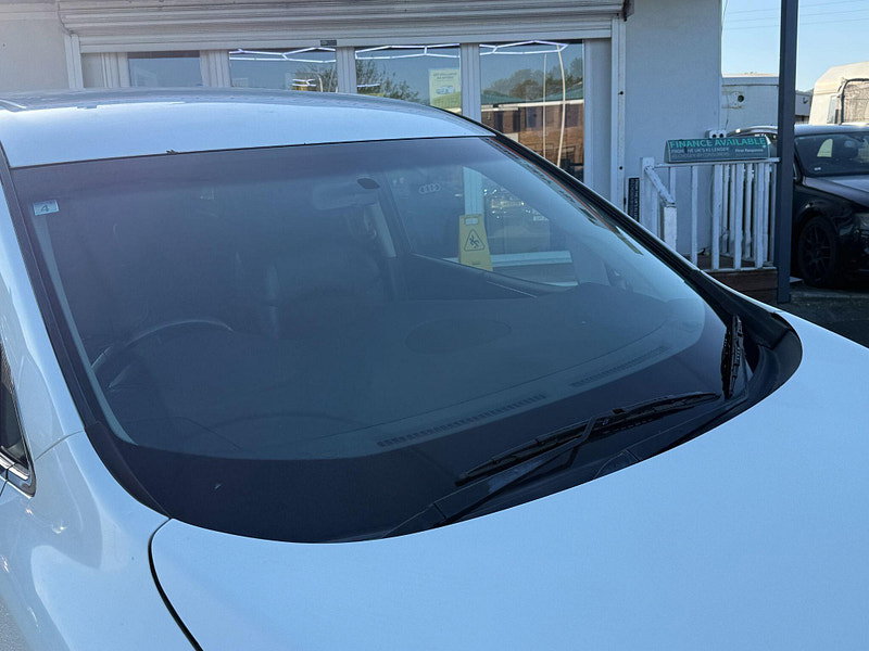 Nissan Elgrand E52 HIGHWAY STAR 2.5 - 7 SEATS 5dr Automatic 2013