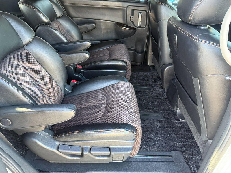 Nissan Elgrand E52 HIGHWAY STAR 2.5 - 7 SEATS 5dr Automatic 2013