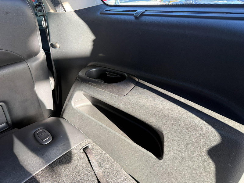 Nissan Elgrand E52 HIGHWAY STAR 2.5 - 7 SEATS 5dr Automatic 2013