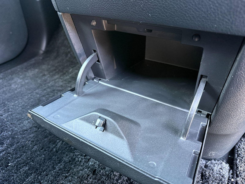 Nissan Elgrand E52 HIGHWAY STAR 2.5 - 7 SEATS 5dr Automatic 2013