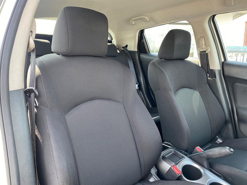 Nissan Juke 1.6 Acenta CVT Euro 5 5dr 5dr Automatic 2013