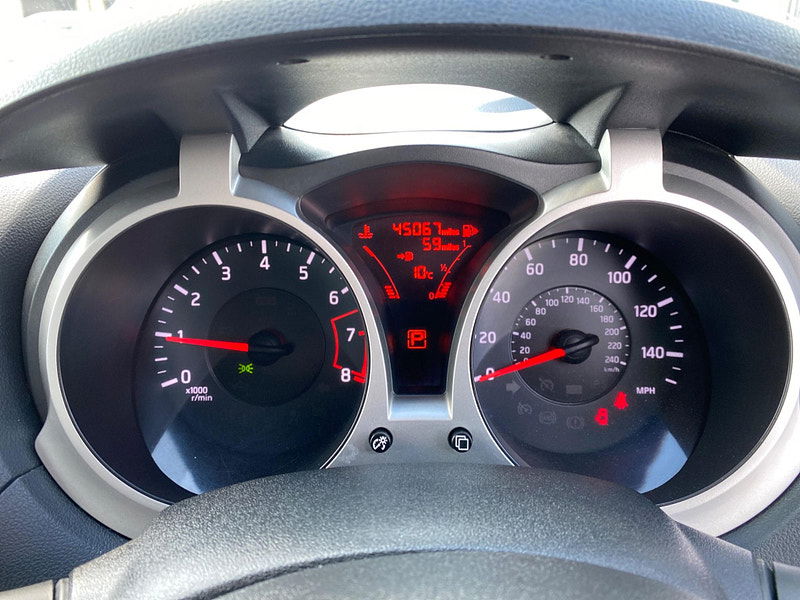 Nissan Juke 1.6 Acenta CVT Euro 5 5dr 5dr Automatic 2013
