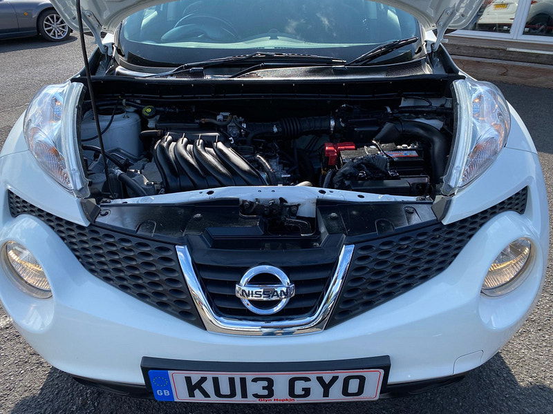 Nissan Juke 1.6 Acenta CVT Euro 5 5dr 5dr Automatic 2013