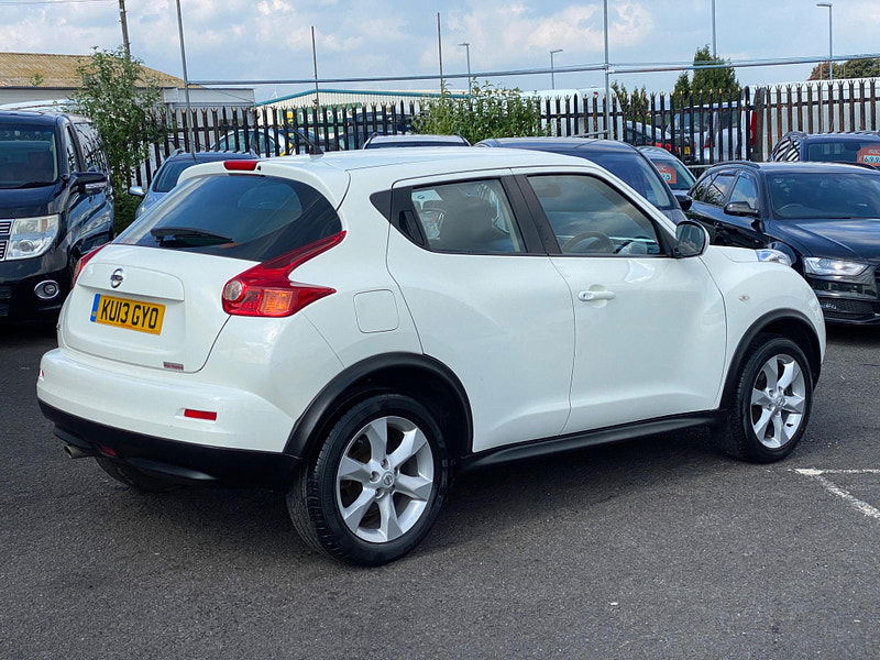 Nissan Juke 1.6 Acenta CVT Euro 5 5dr 5dr Automatic 2013