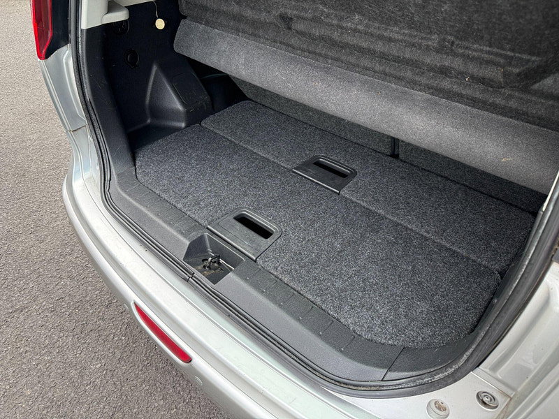 Nissan Note 1.6 16V Acenta Auto Euro 4 5dr 5dr Automatic 2010