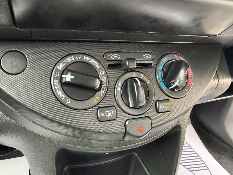 Nissan Note 1.6 16V Acenta Auto Euro 4 5dr 5dr Automatic 2010