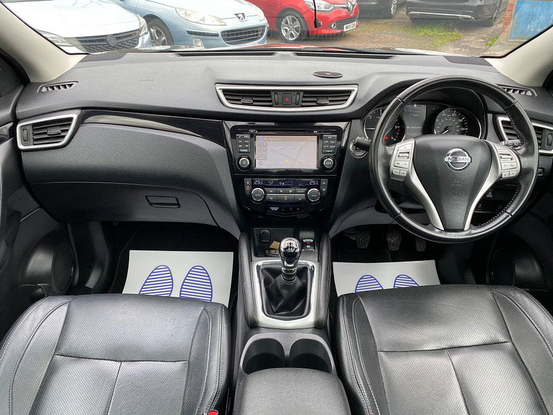 Nissan Qashqai 1.6 dCi Tekna 4WD Euro 6 (s/s) 5dr 5dr Manual 2015