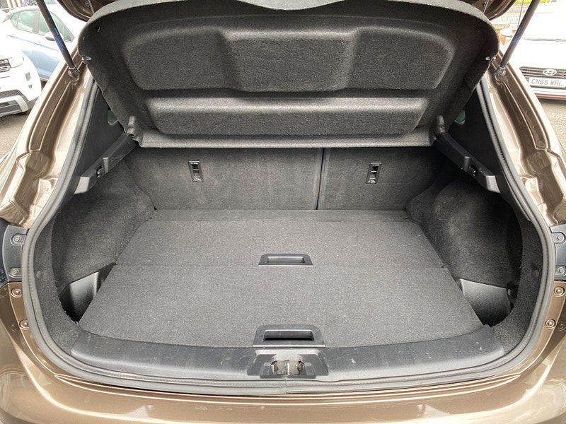 Nissan Qashqai 1.6 dCi Tekna 4WD Euro 6 (s/s) 5dr 5dr Manual 2015