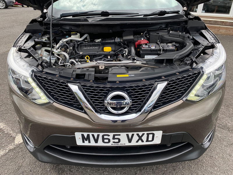 Nissan Qashqai 1.6 dCi Tekna 4WD Euro 6 (s/s) 5dr 5dr Manual 2015