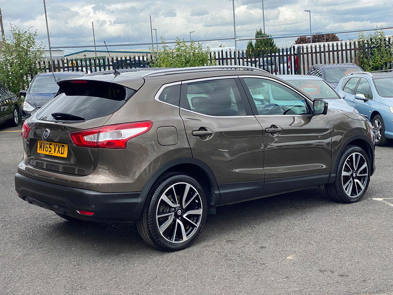 Nissan Qashqai 1.6 dCi Tekna 4WD Euro 6 (s/s) 5dr 5dr Manual 2015