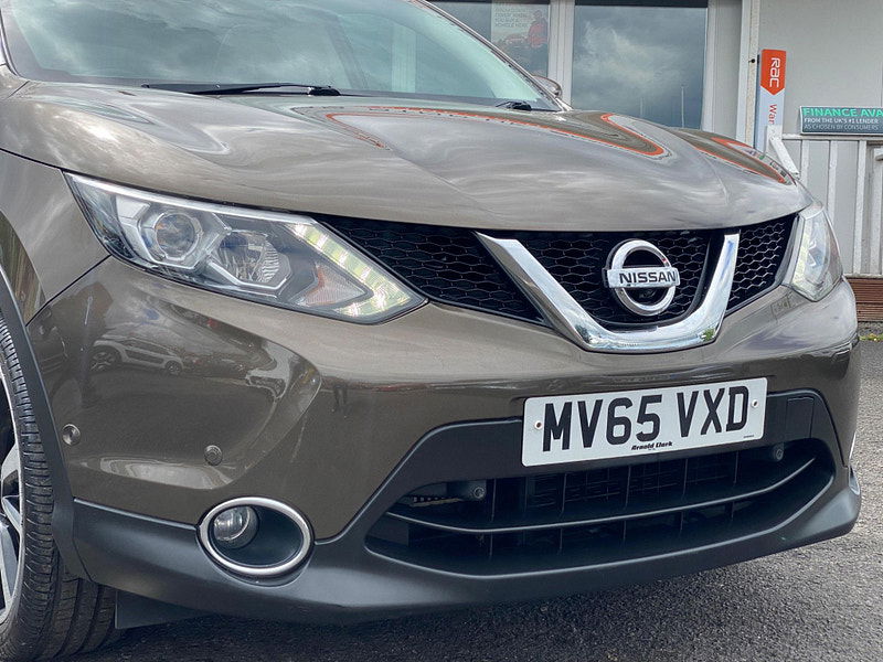 Nissan Qashqai 1.6 dCi Tekna 4WD Euro 6 (s/s) 5dr 5dr Manual 2015