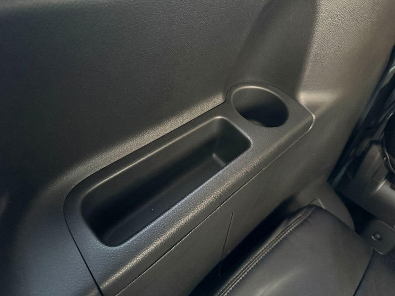 Nissan Serena HIGHWAY STAR S EDITION - LEATHER 8 SEATS 5dr Automatic 2016