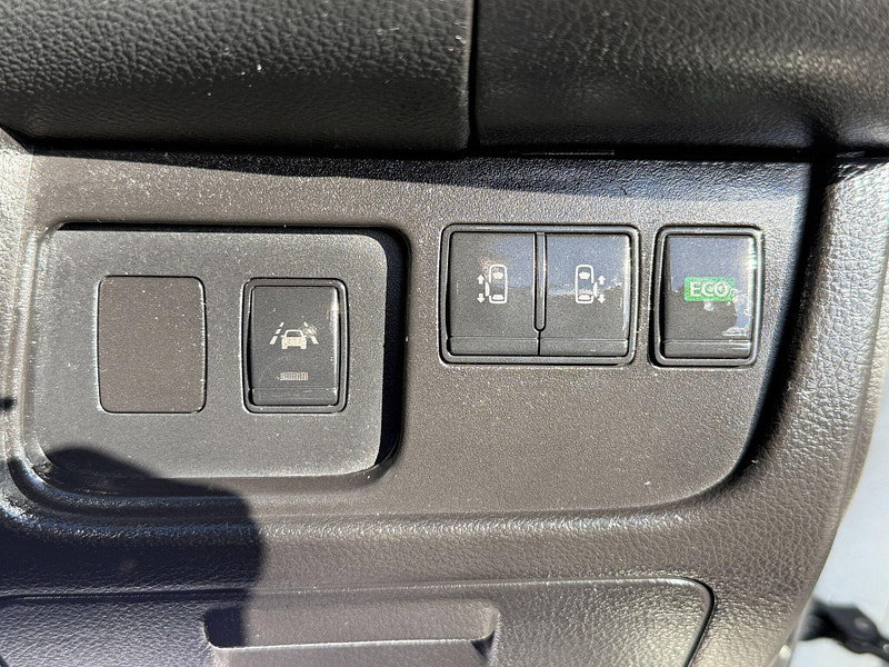 Nissan Serena HIGHWAY STAR S-HYBRID 5dr Manual 2014