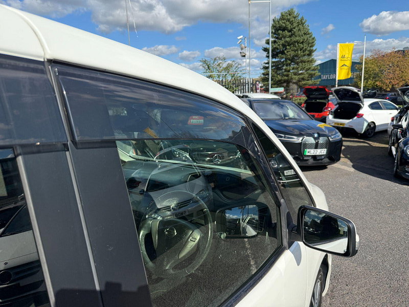 Nissan Serena HIGHWAY STAR S-HYBRID 5dr Manual 2014