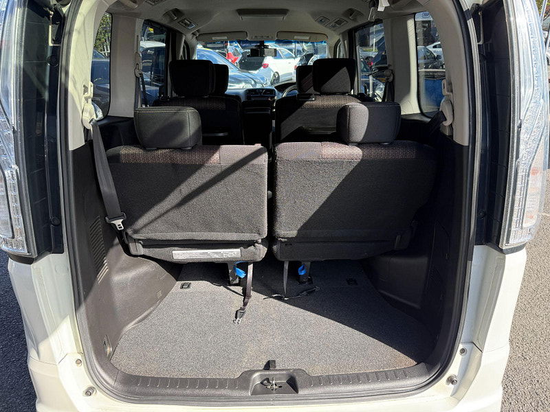 Nissan Serena HIGHWAY STAR S-HYBRID 5dr Automatic 2014