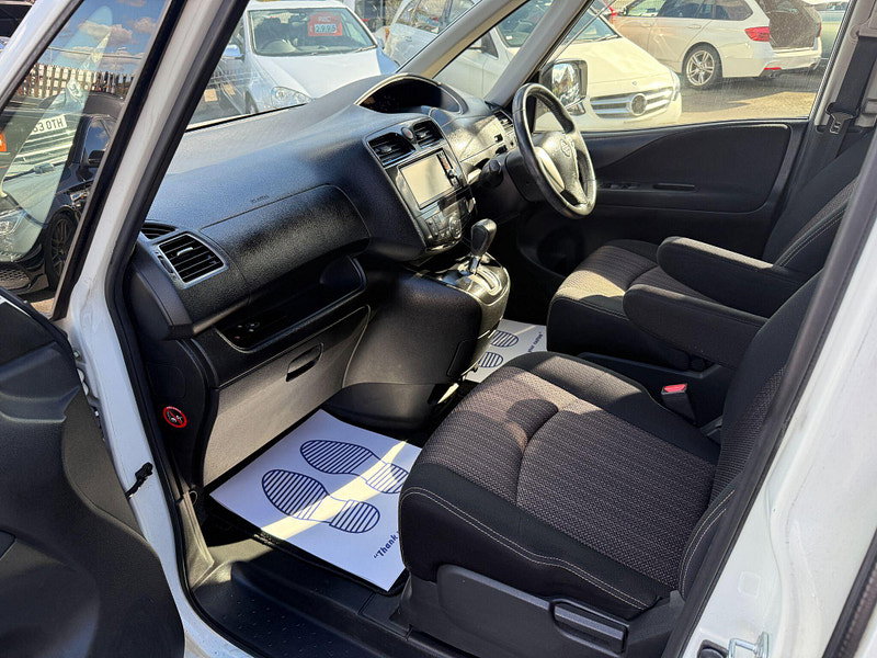 Nissan Serena HIGHWAY STAR S-HYBRID 5dr Manual 2014