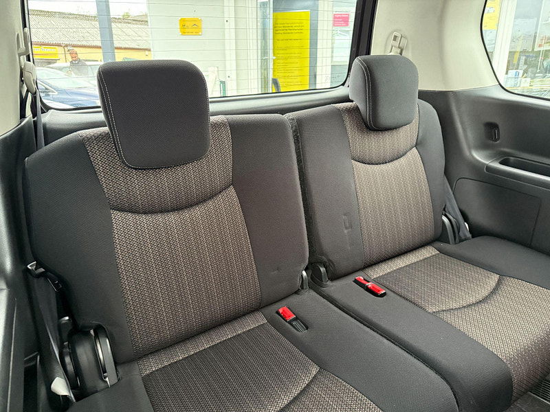 Nissan Serena HIGHWAY STAR V +HYBRID ADV SAFETY PACK 5dr Manual 2015