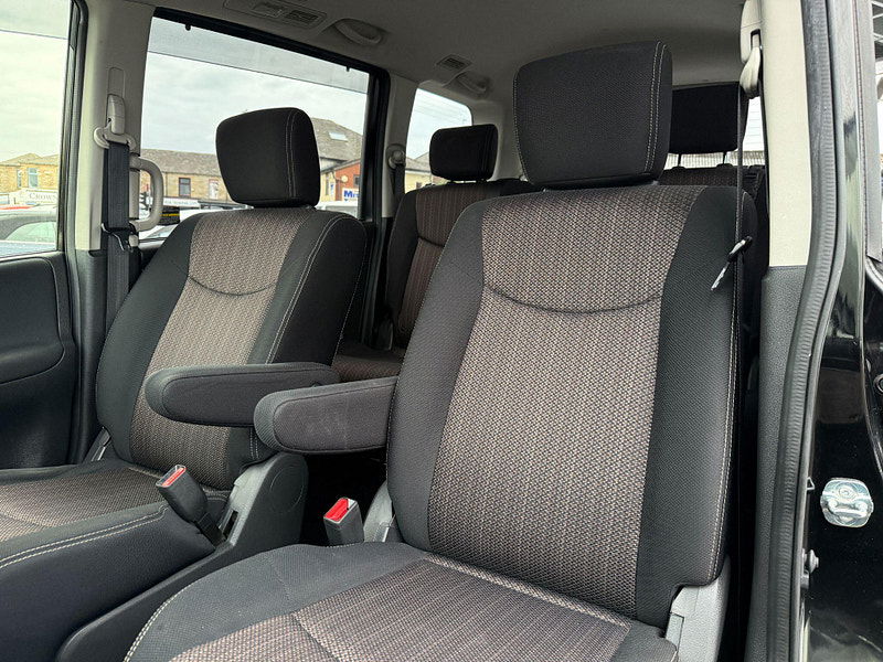Nissan Serena HIGHWAY STAR V +HYBRID ADV SAFETY PACK 5dr Manual 2015