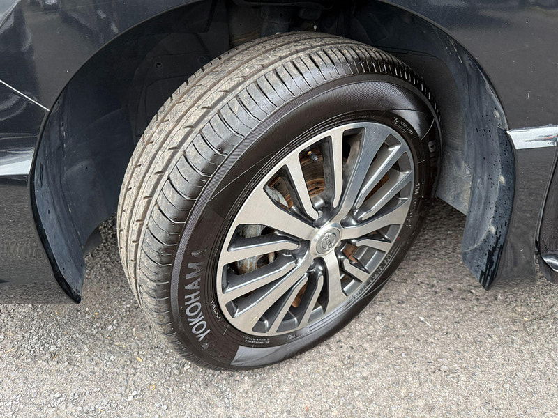 Nissan Serena HIGHWAY STAR V +HYBRID ADV SAFETY PACK 5dr Automatic 2015