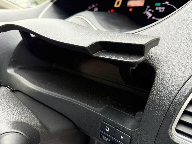 Nissan Serena HIGHWAY STAR V +HYBRID ADV SAFETY PACK 5dr Automatic 2015