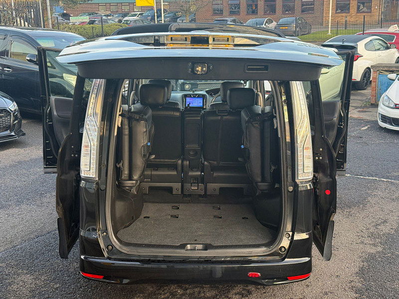 Nissan Serena Nissan Serena HIGHWAY STAR S EDITION - LEATHER 8 SEATS 2.0 5dr 5dr Automatic 2016