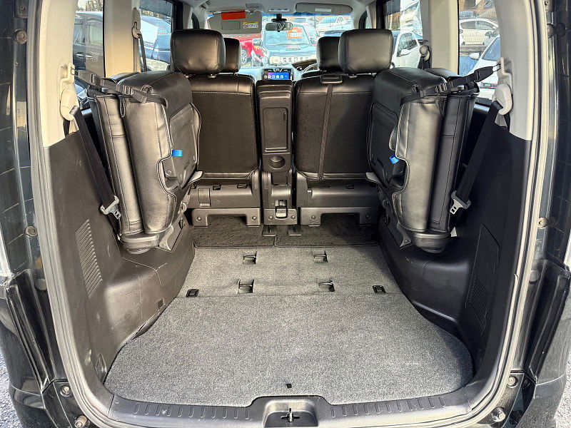 Nissan Serena Nissan Serena HIGHWAY STAR S EDITION - LEATHER 8 SEATS 2.0 5dr 5dr Automatic 2016