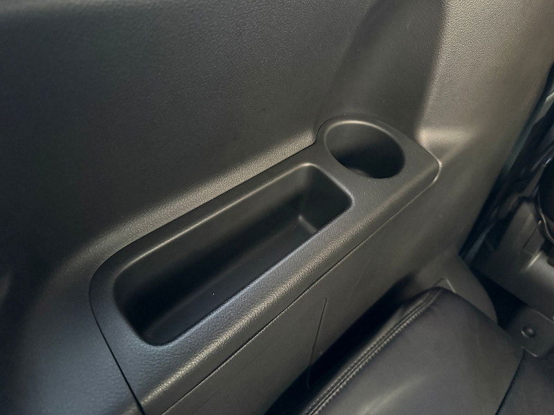 Nissan Serena Nissan Serena HIGHWAY STAR S EDITION - LEATHER 8 SEATS 2.0 5dr 5dr Automatic 2016