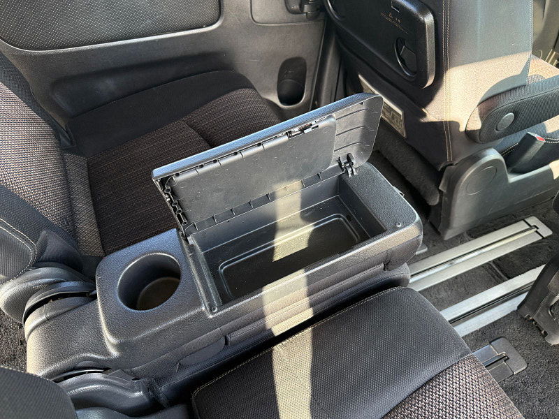 Nissan Serena Nissan Serena HIGHWAY STAR S-HYBRID 2.0 5dr 8 SEATS 5dr Automatic 2014