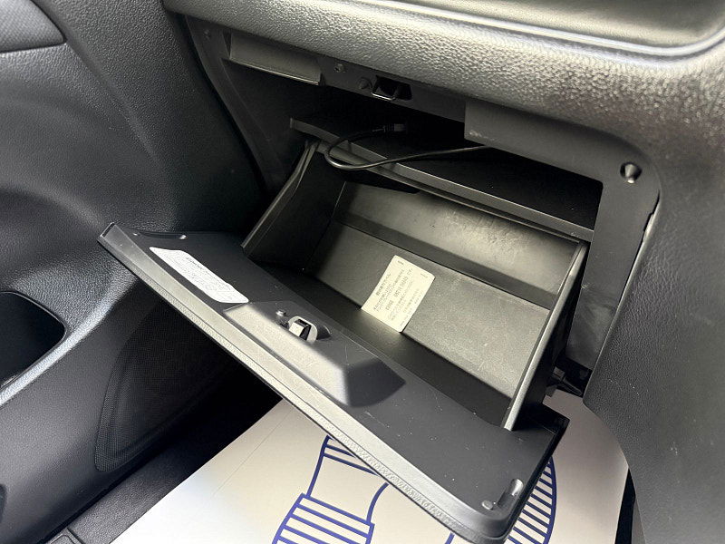 Nissan Serena Nissan Serena HIGHWAY STAR V +HYBRID ADV SAFETY PACK 360 CAMERA 5dr Automatic 2015