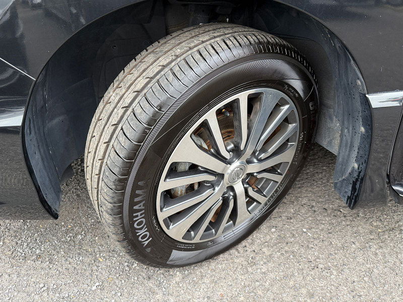 Nissan Serena Nissan Serena HIGHWAY STAR V +HYBRID ADV SAFETY PACK 360 CAMERA 5dr Automatic 2015