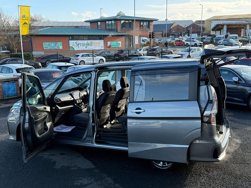 Nissan Serena Nissan Serena Hybrid 1.2 Auto Pilot 360 5dr Automatic 2019