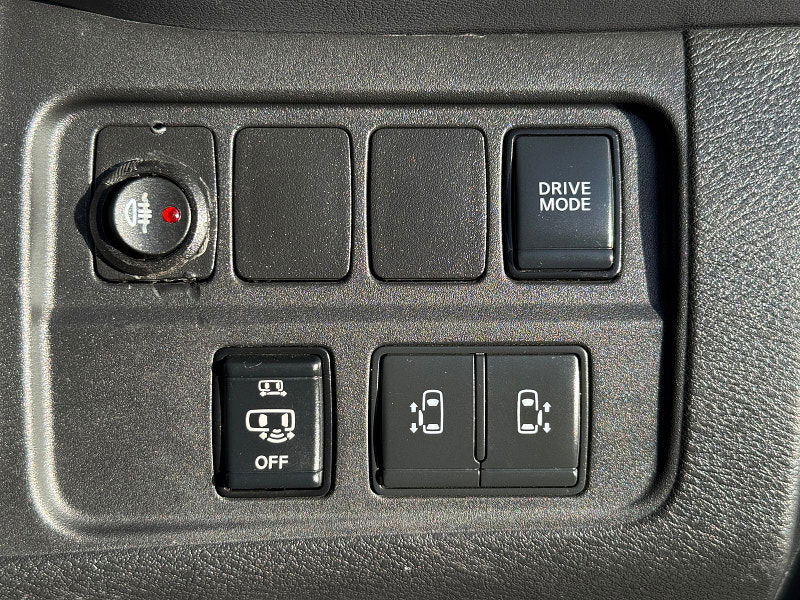 Nissan Serena  Nissan Serena Hybrid 1.2 Auto Pilot 360 5dr Automatic 2019