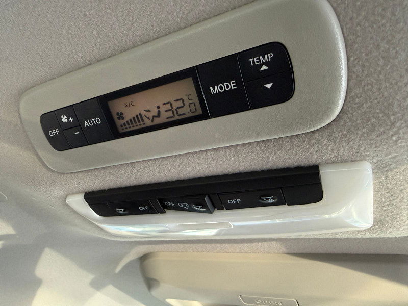 Nissan Serena  Nissan Serena Hybrid 1.2 Auto Pilot 360 5dr Automatic 2019