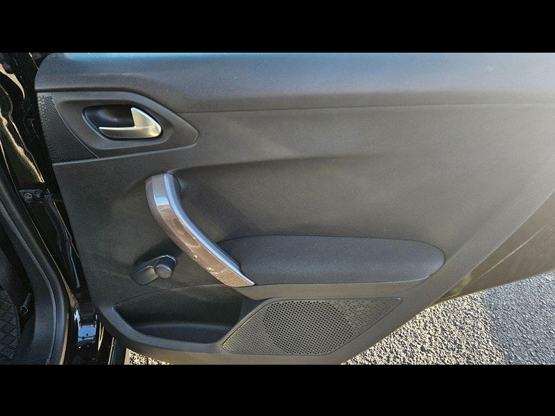 Peugeot 2008 1.6 e-HDi Active EGC Euro 5 (s/s) 5dr 5dr Automatic 2014