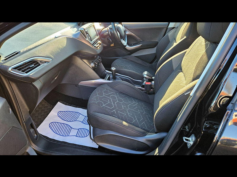 Peugeot 2008 1.6 e-HDi Active EGC Euro 5 (s/s) 5dr 5dr Automatic 2014