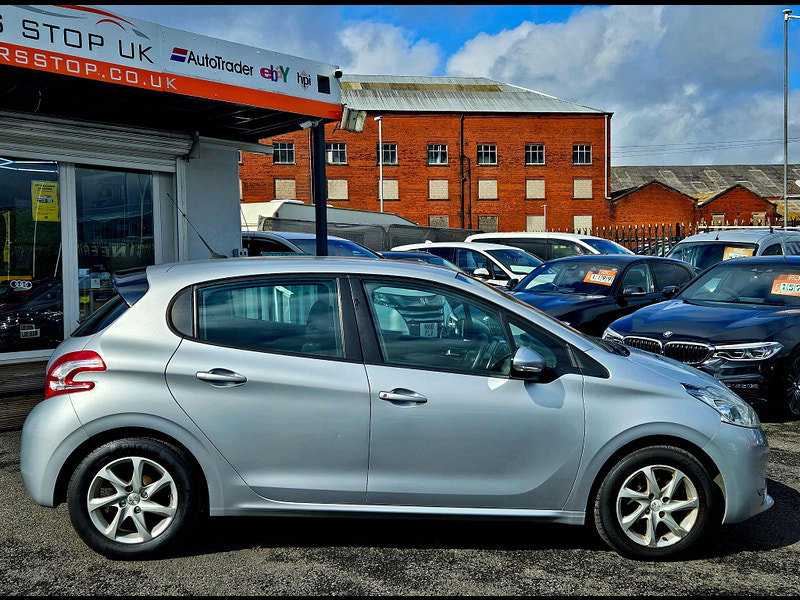 Peugeot 208 1.4 e-HDi Active EGC Euro 5 (s/s) 5dr 5dr Automatic 2014
