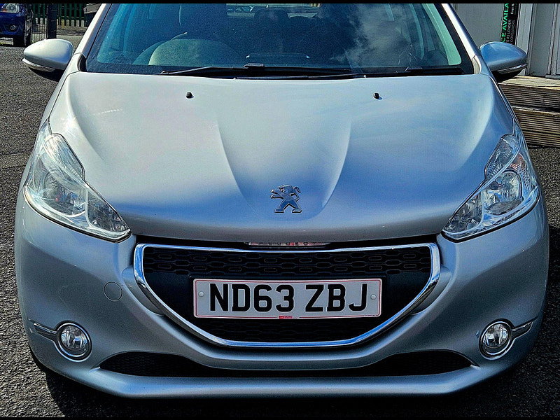 Peugeot 208 1.4 e-HDi Active EGC Euro 5 (s/s) 5dr 5dr Automatic 2014