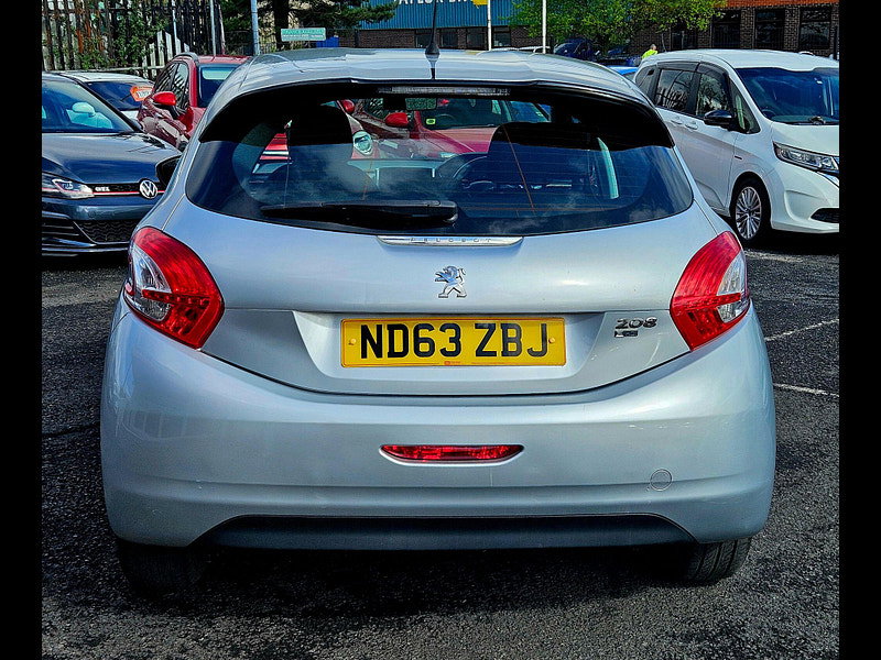Peugeot 208 1.4 e-HDi Active EGC Euro 5 (s/s) 5dr 5dr Automatic 2014