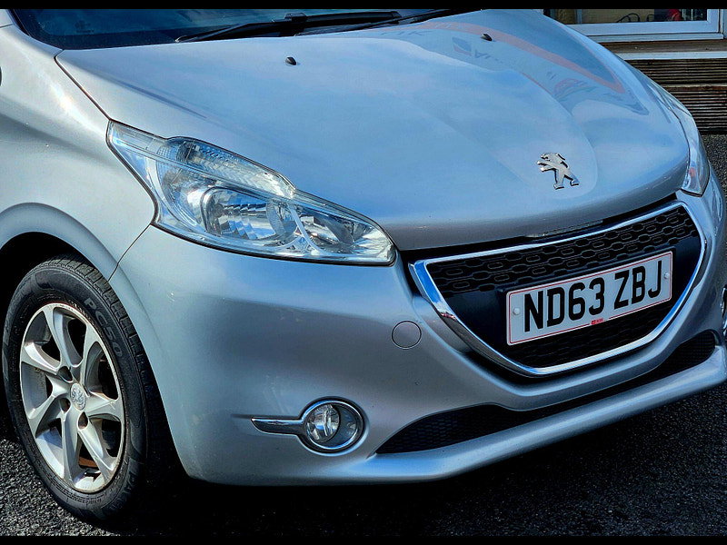 Peugeot 208 1.4 e-HDi Active EGC Euro 5 (s/s) 5dr 5dr Automatic 2014