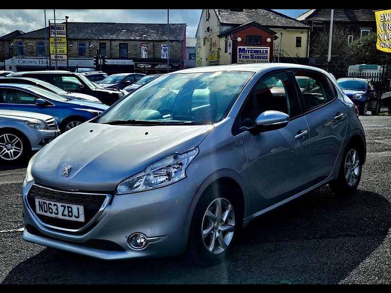 Peugeot 208 1.4 e-HDi Active EGC Euro 5 (s/s) 5dr 5dr Automatic 2014